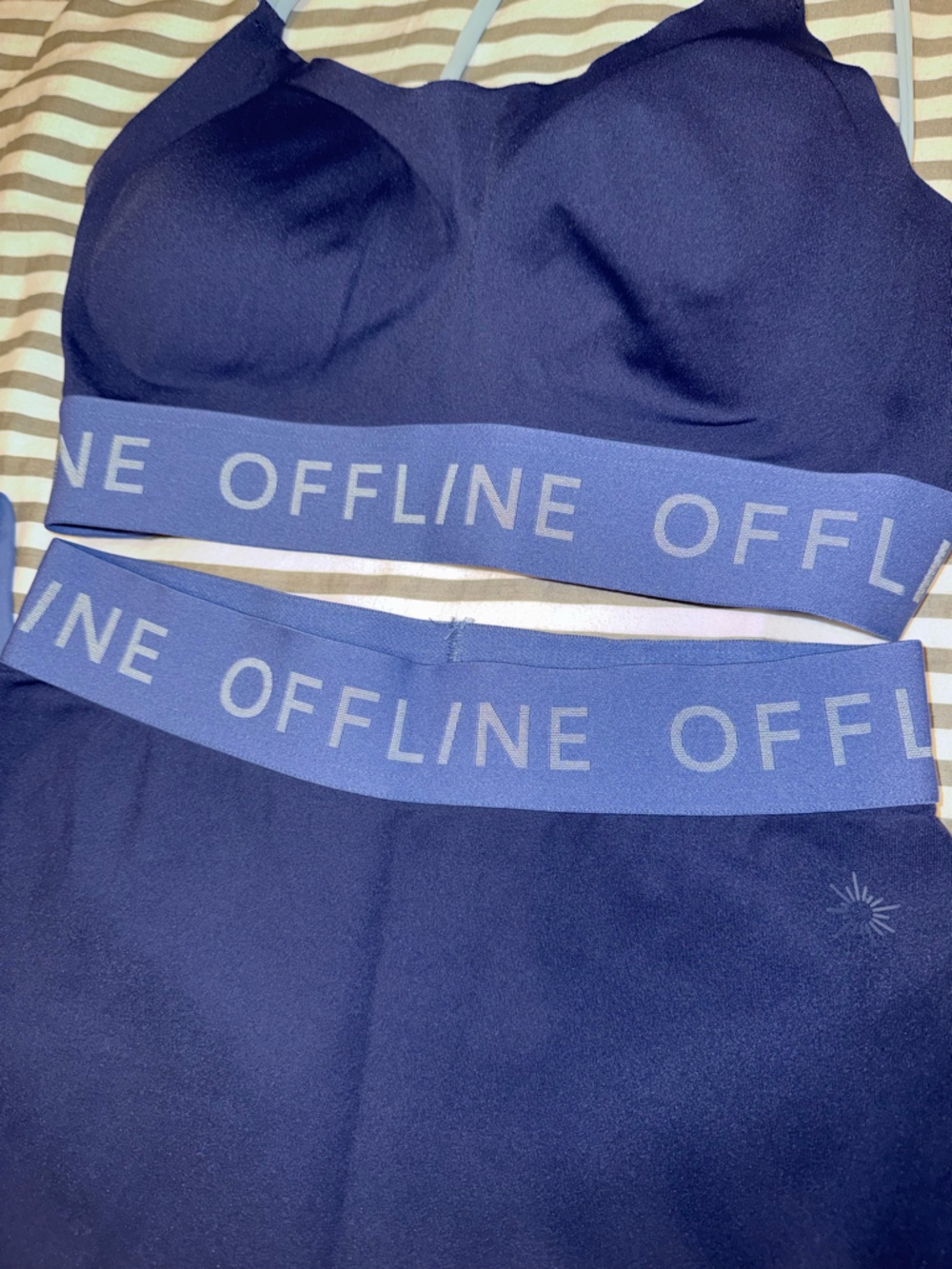 A&E Offline By Aerie Blue Strappy Sports Bra & Leggings Set - Picture 2 of 7